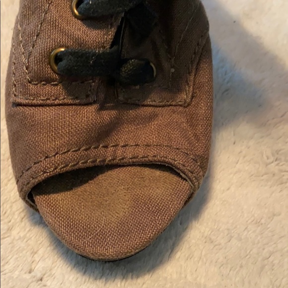 Betsy Johnson women’s boots sz. 8.5-9 - Picture 5 of 5